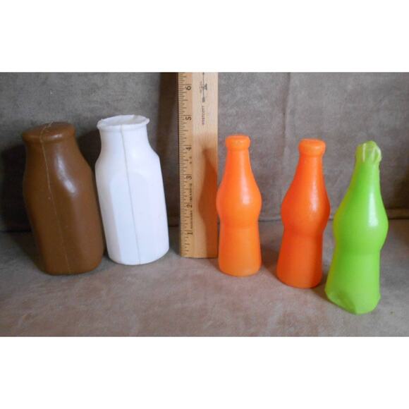 Plastic Play Food Lot: Bottles, Cans, Hot Dogs, Eggs, Cheese, Butter - Picture 5 of 9